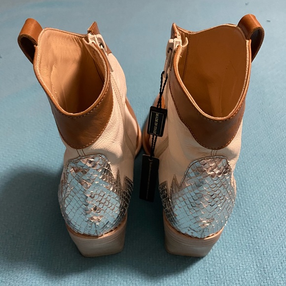 LAURA BELLARIVA WESTERN ANKLE BOOTS - Picture 5 of 8